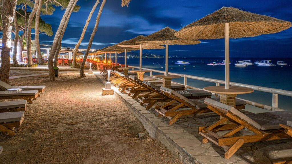 Castello Beach Hotel