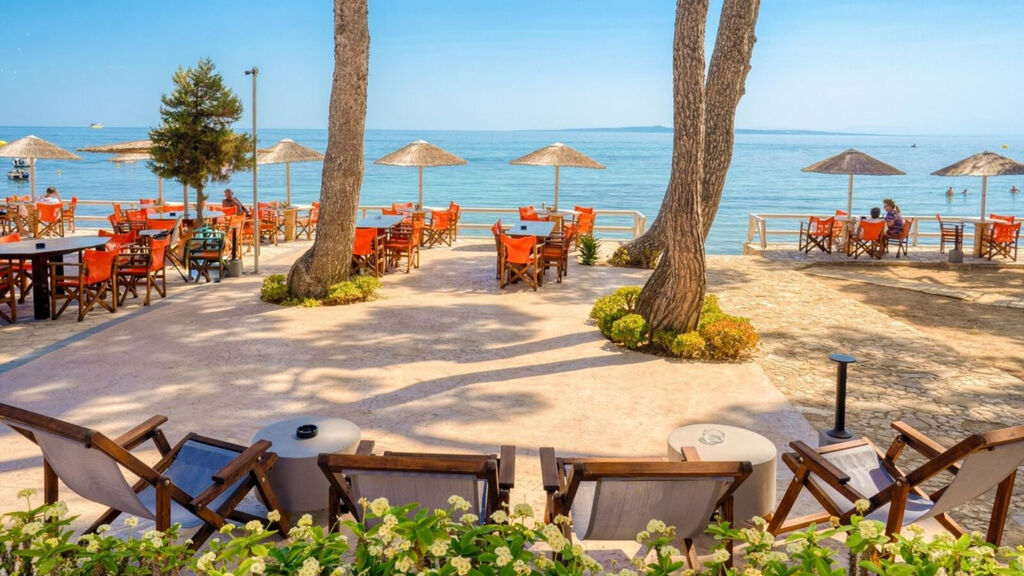 Castello Beach Hotel