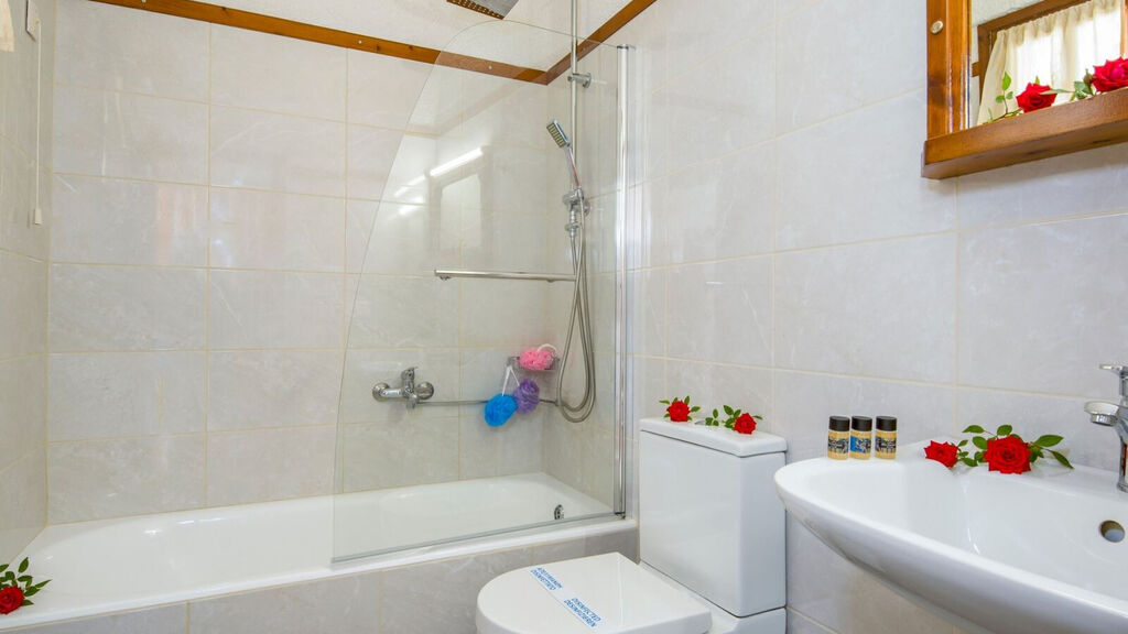 Folia Studios Apartemtns