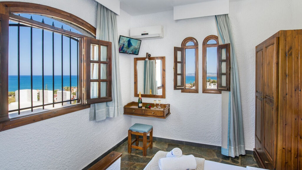 Folia Studios Apartemtns