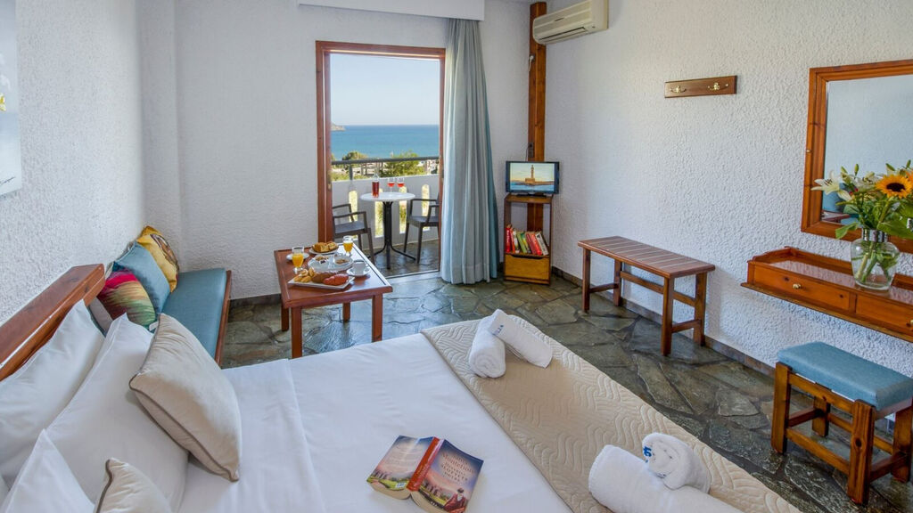 Folia Studios Apartemtns