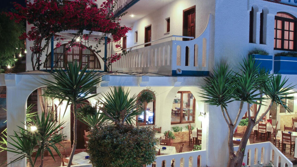 Folia Studios Apartemtns