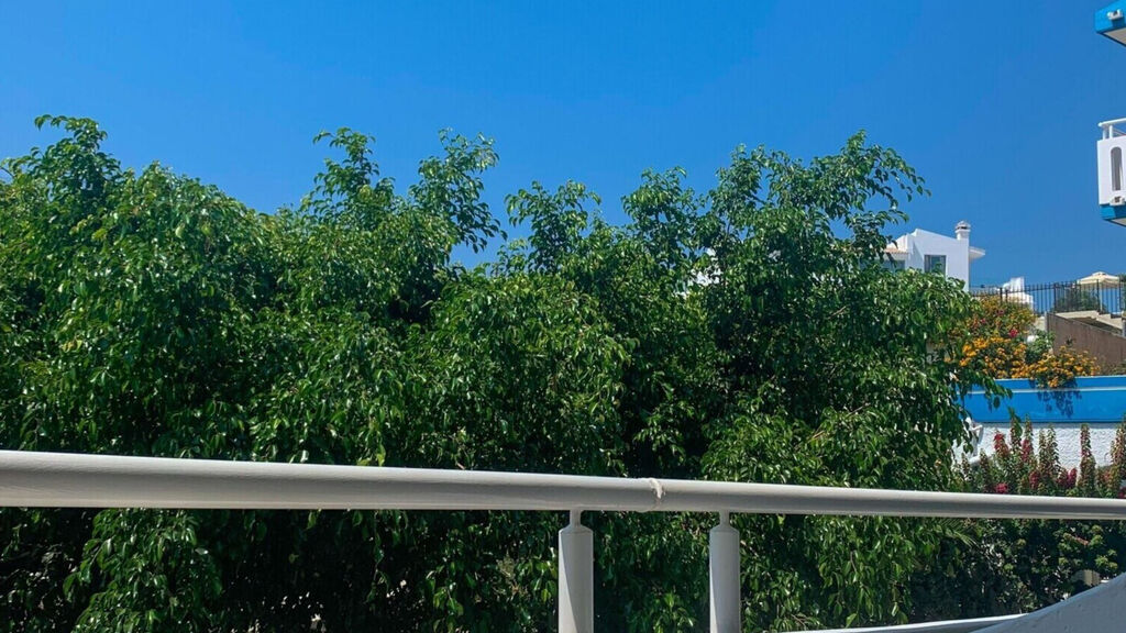 Folia Studios Apartemtns