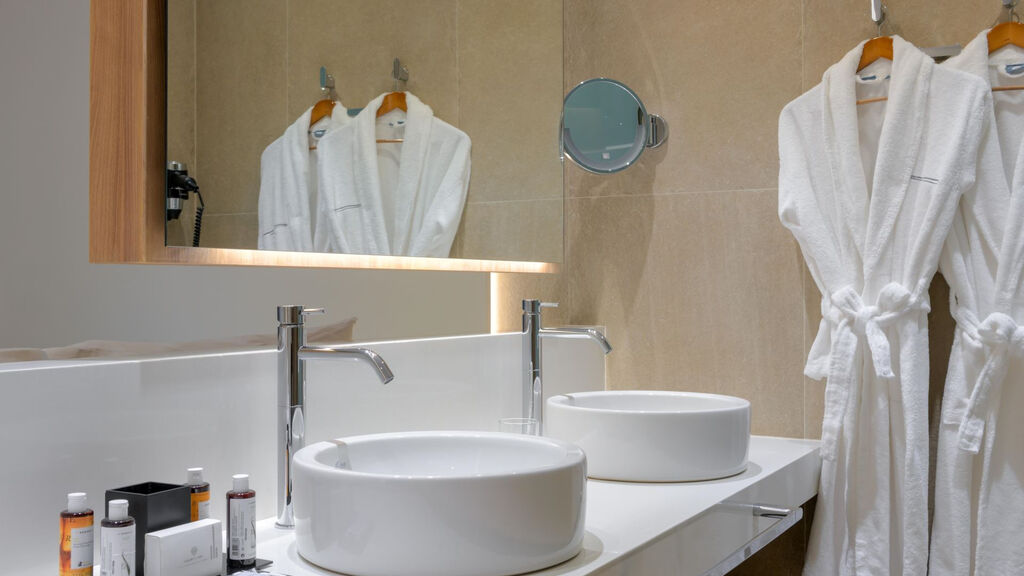 Gennadi Grand Resort