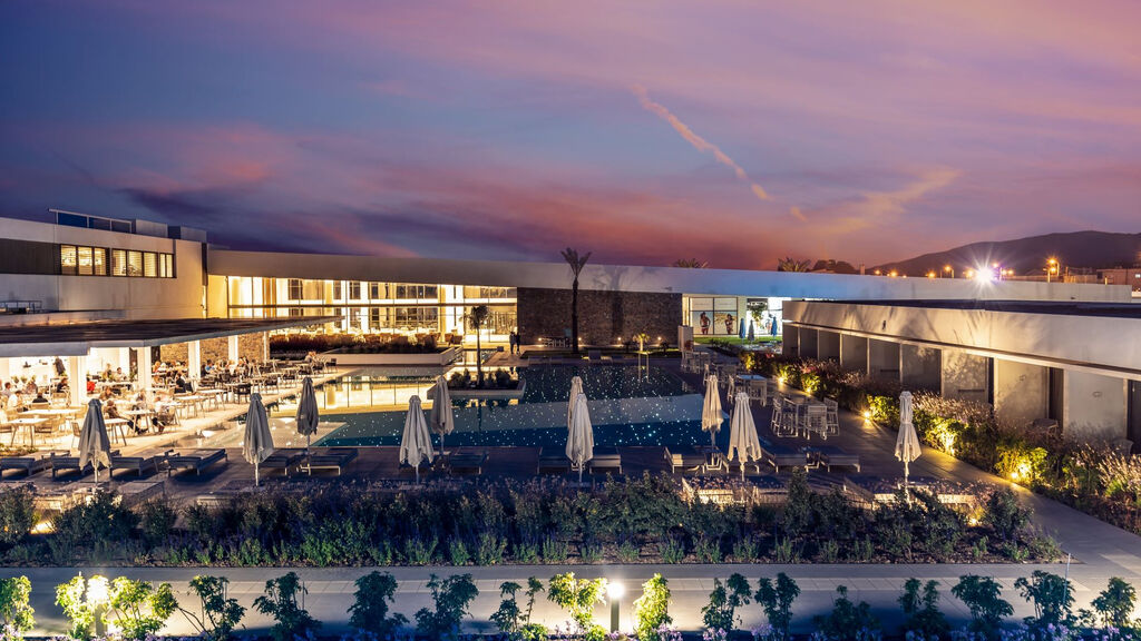 Gennadi Grand Resort