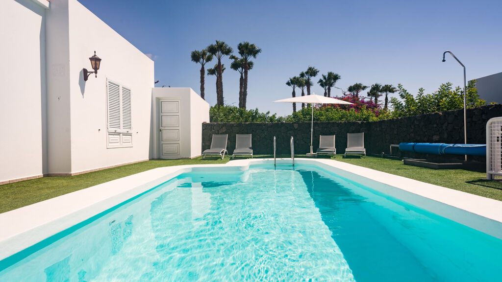 Villas Hyde Park Lane