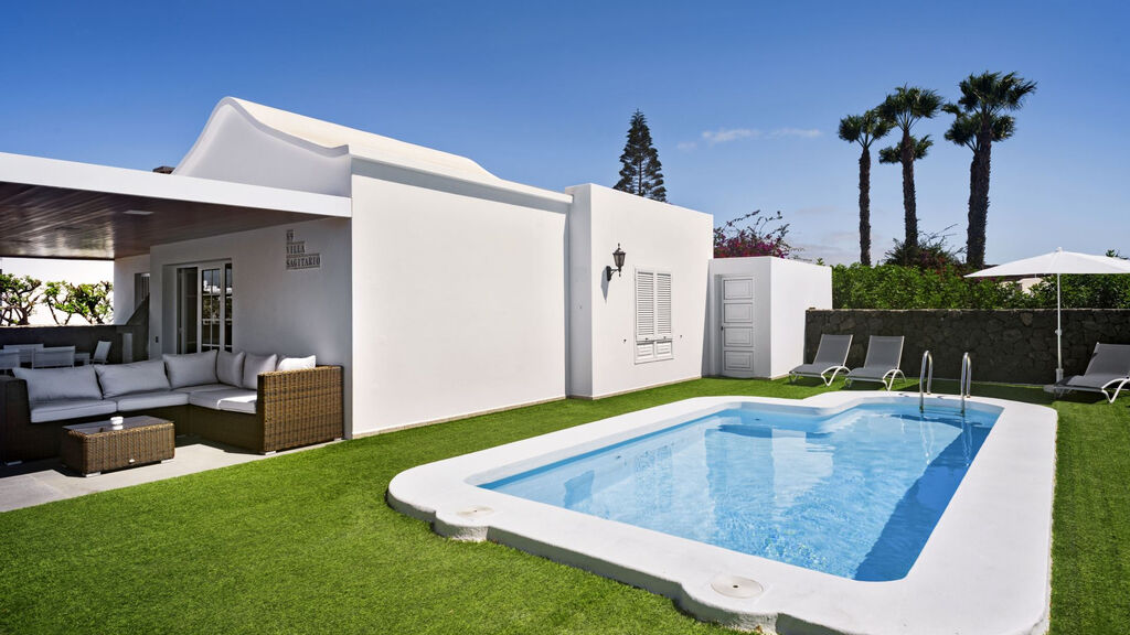 Villas Hyde Park Lane