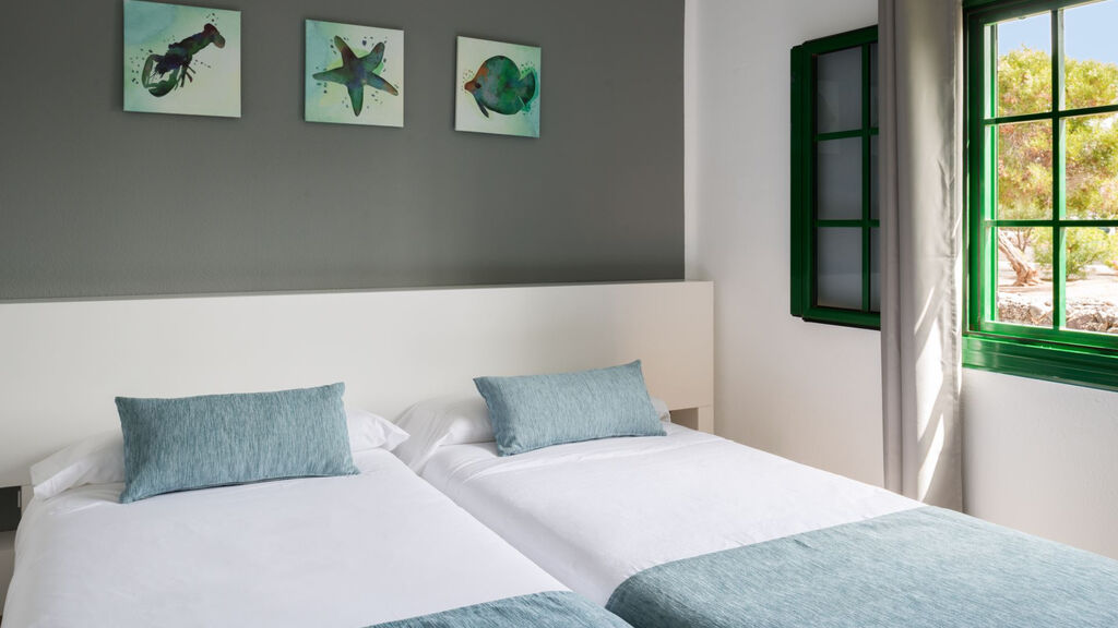 Villas Hyde Park Lane