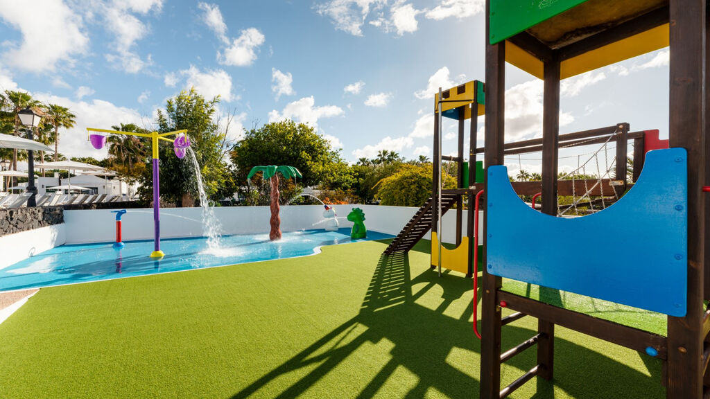 Villas Hyde Park Lane