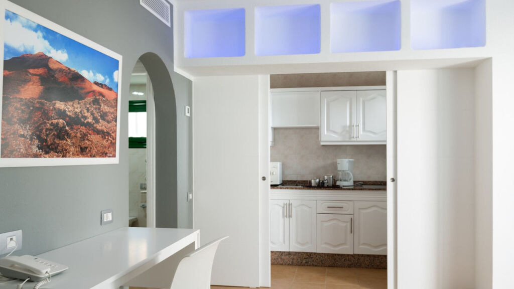 Villas Hyde Park Lane