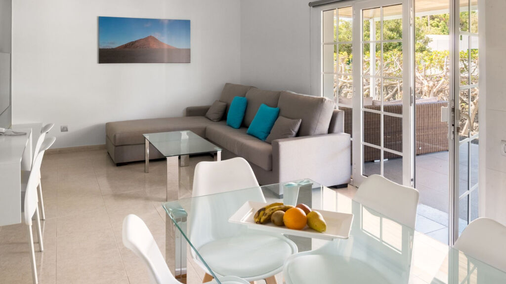 Villas Hyde Park Lane