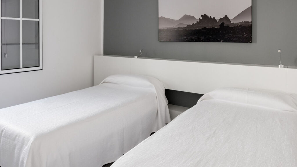 Villas Hyde Park Lane