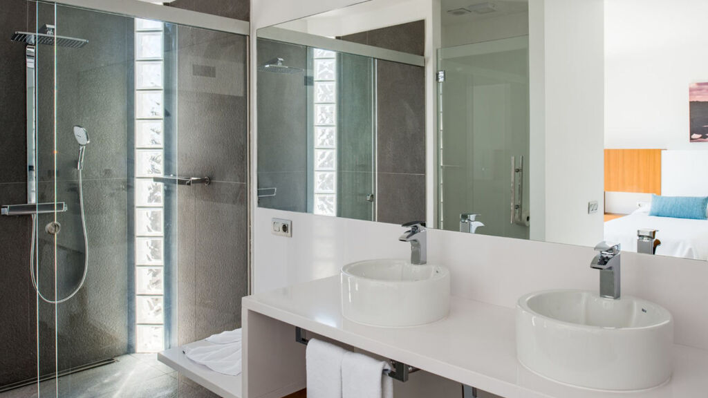 Villas Hyde Park Lane