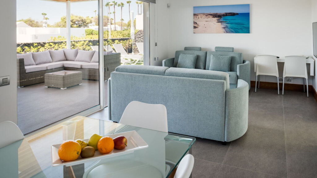 Villas Hyde Park Lane