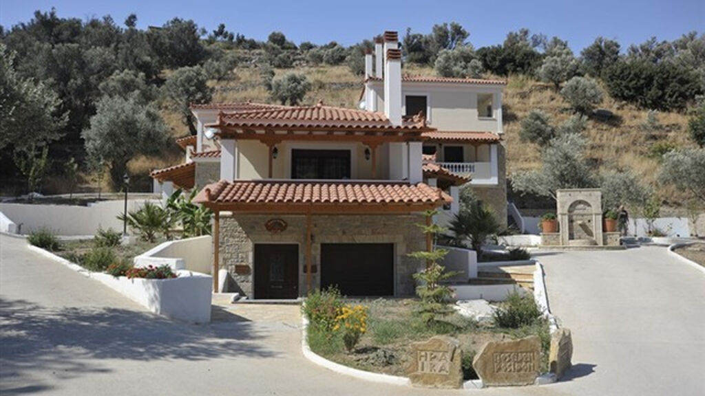 Kerveli Luxury Villa