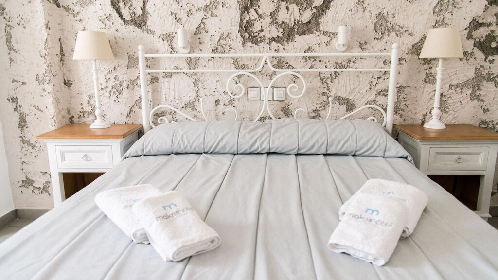 Makris Hotel Apartments