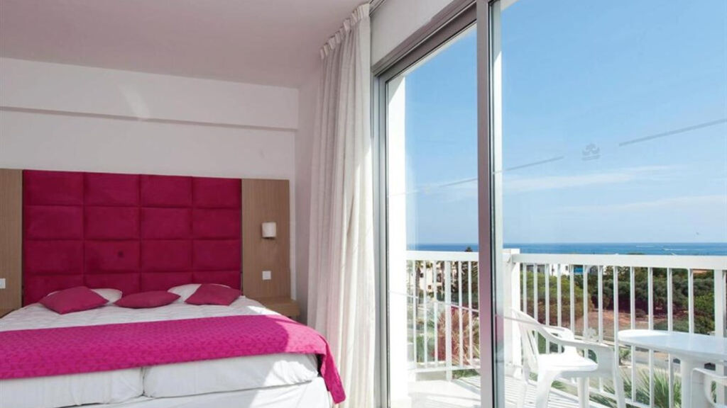 Marlita Beach Hotel Apartments