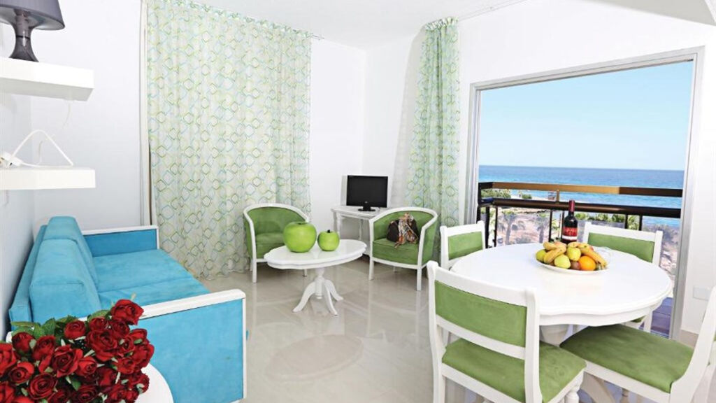 Marlita Beach Hotel Apartments