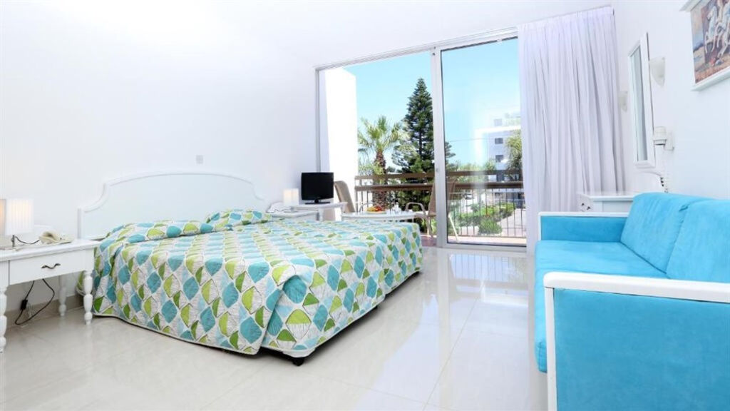 Marlita Beach Hotel Apartments