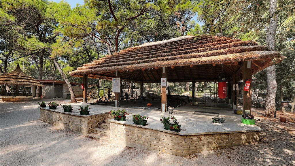Resort Pine Beach Pakoštane