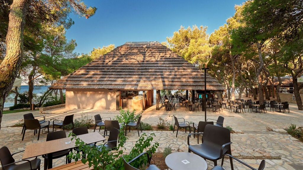 Resort Pine Beach Pakoštane