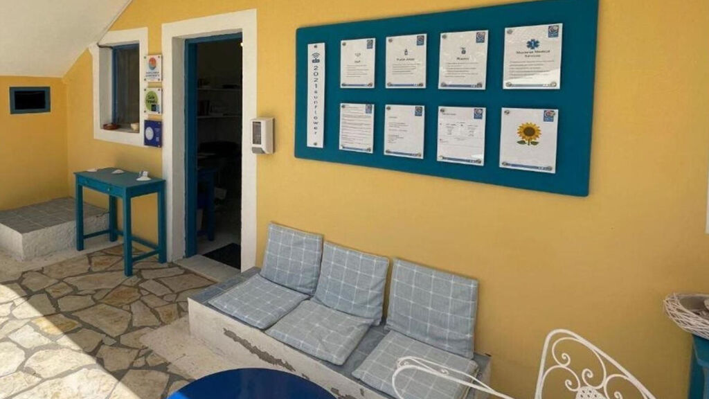 Sunflower Apartments & Studios