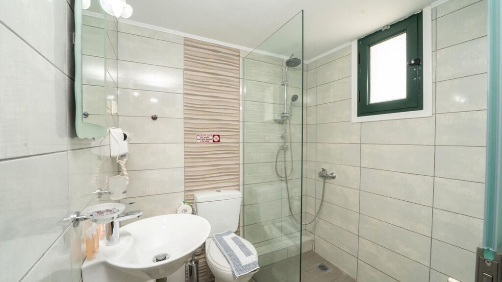 Xi Village Rooms & Apartments