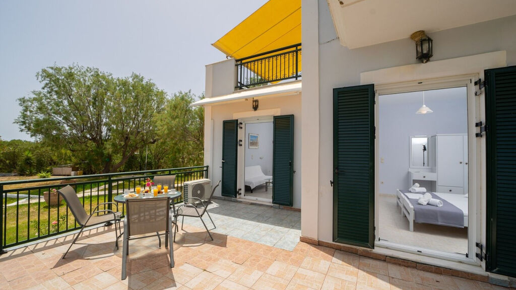 Xi Village Rooms & Apartments