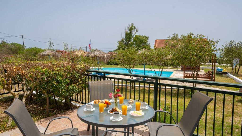 Xi Village Rooms & Apartments