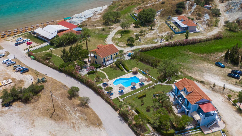 Xi Village Rooms & Apartments