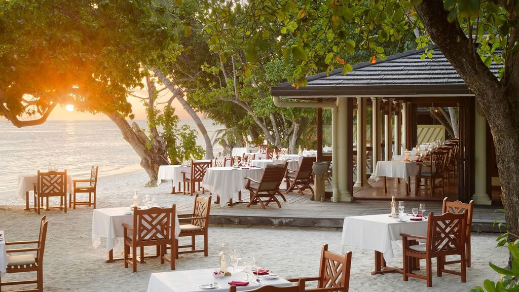 Royal Island Resort & Spa