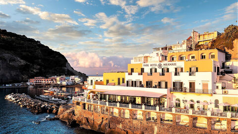 Náhled objektu Miramare Sea Resort & Spa, San´t Angelo, ostrov Ischia, Itálie a Malta