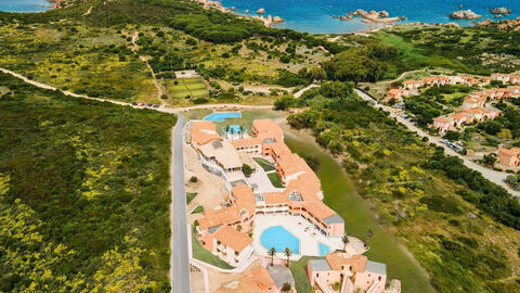 Náhled objektu Red Sun Village, Isola Rossa, ostrov Sardinie, Itálie a Malta