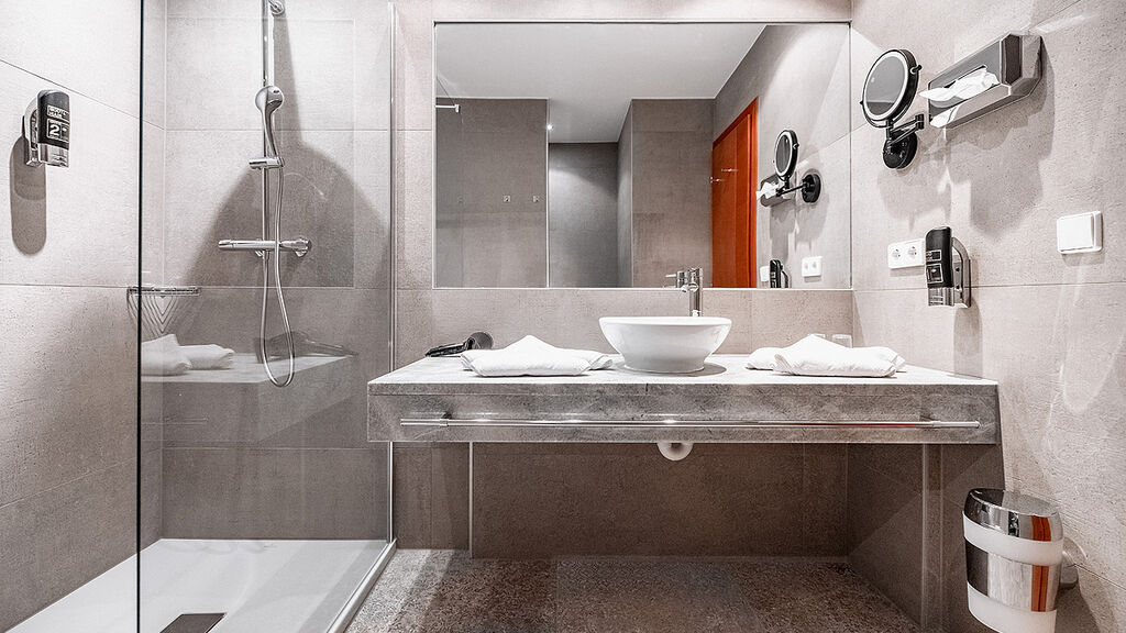 Alpen Adria Hotel se skipasem