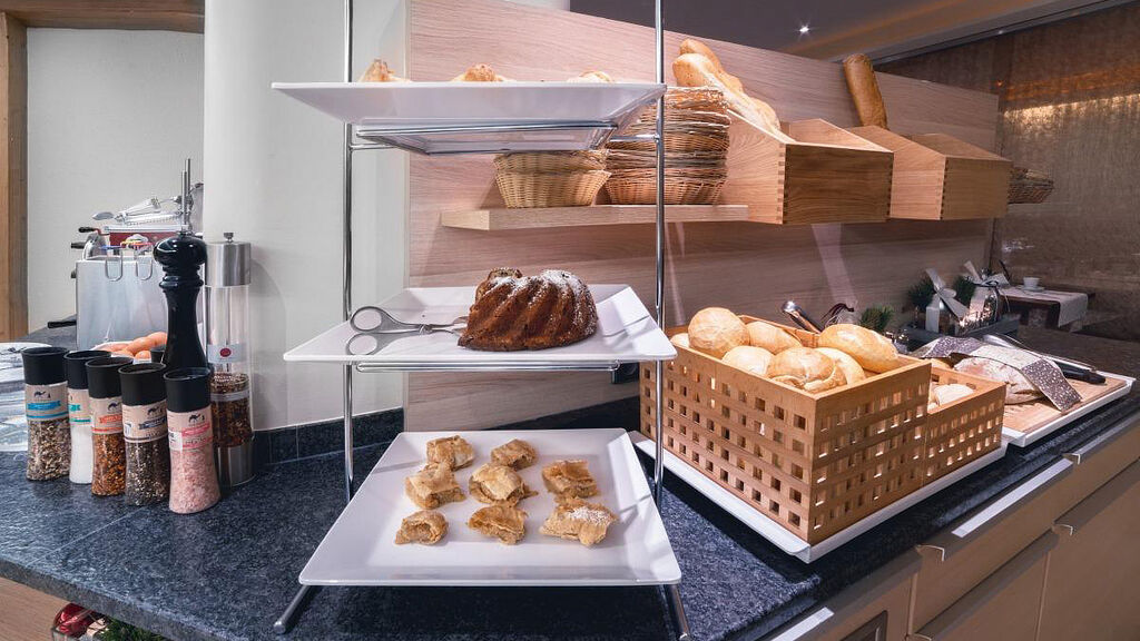 Alpen Adria Hotel se skipasem