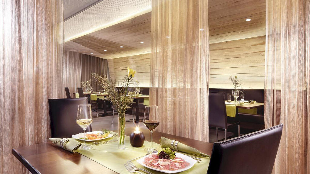 Alpen Adria Hotel se skipasem