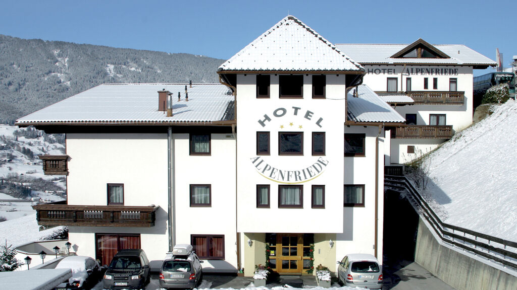 Hotel Alpenfriede se skipasem