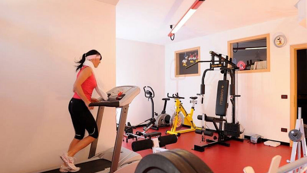 Alpine Hotel Touring