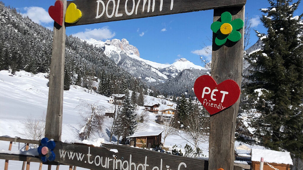 Alpine Hotel Touring