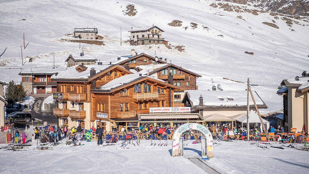 Alpino Lodge