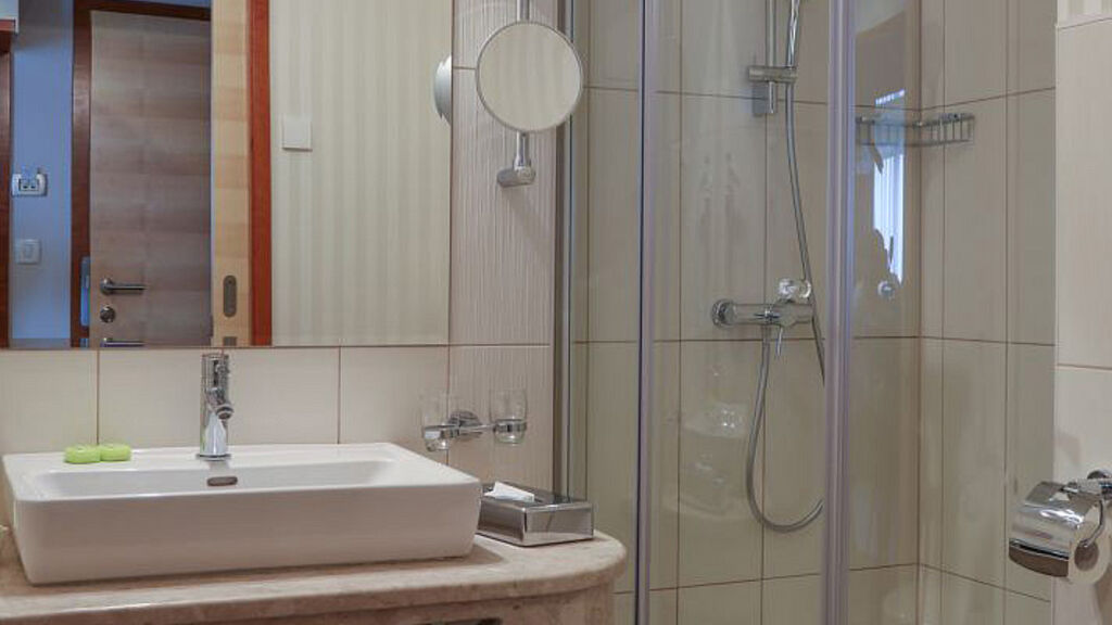 Hotel Atrij - se skipasem