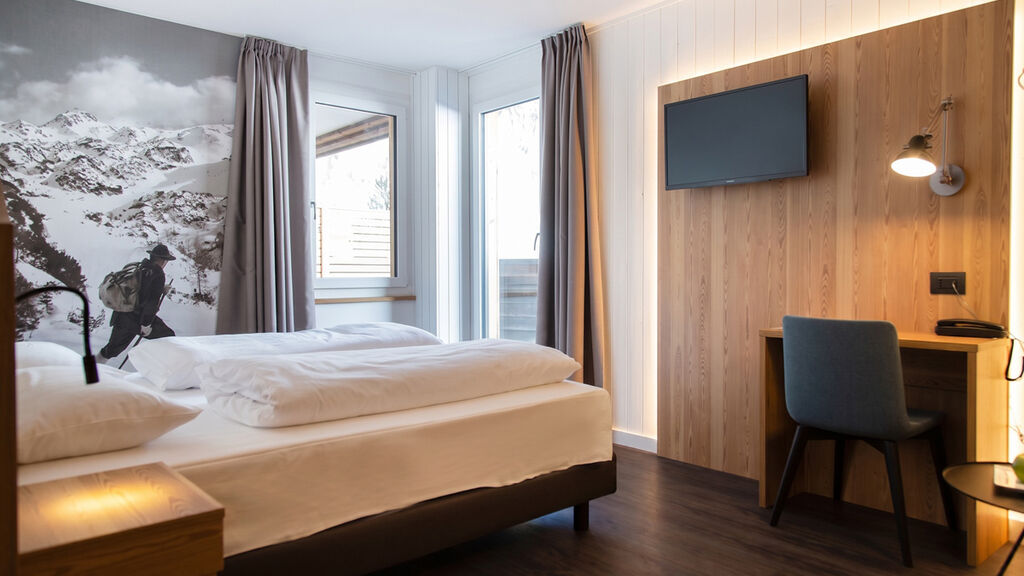 Blu Hotel Senales Zirm - Cristal