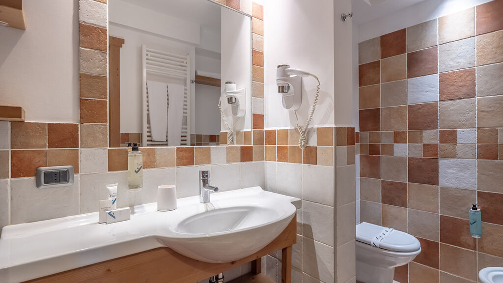 Aparthotel Adler