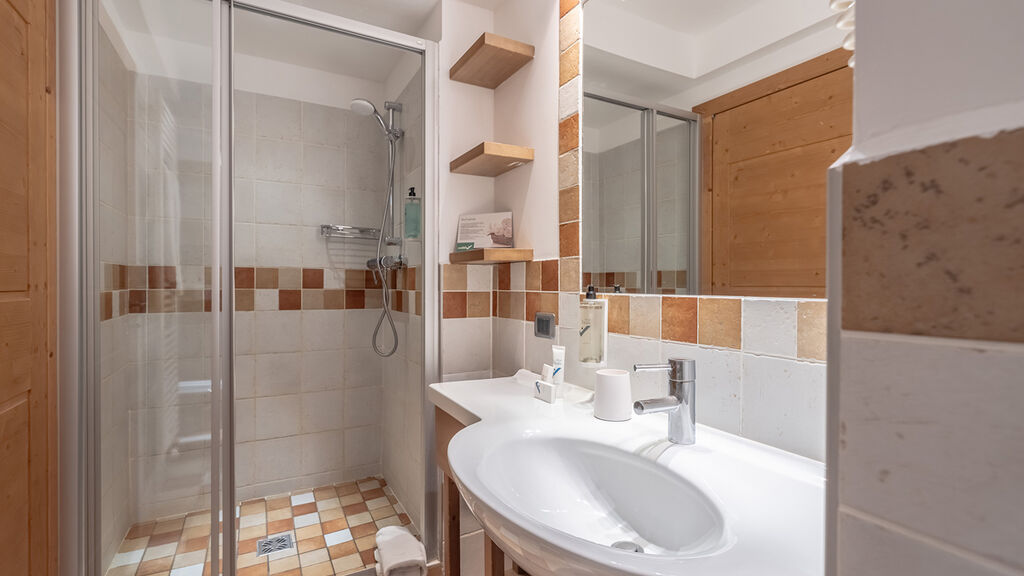 Aparthotel Adler