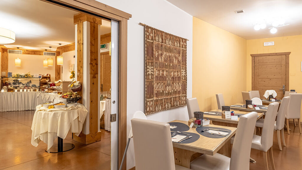 Aparthotel Adler