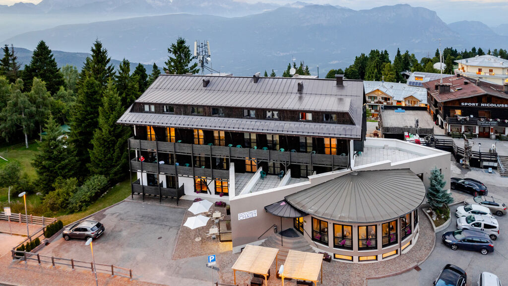 Family Hotel Dolomiti Chalet