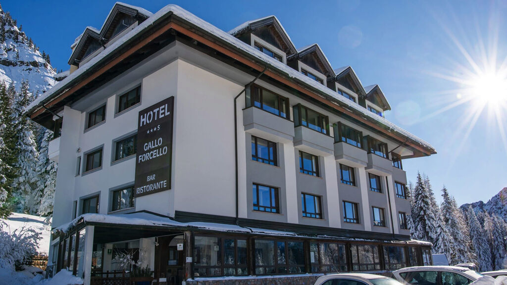 Hotel Gallo Forcello s BB a skipasem