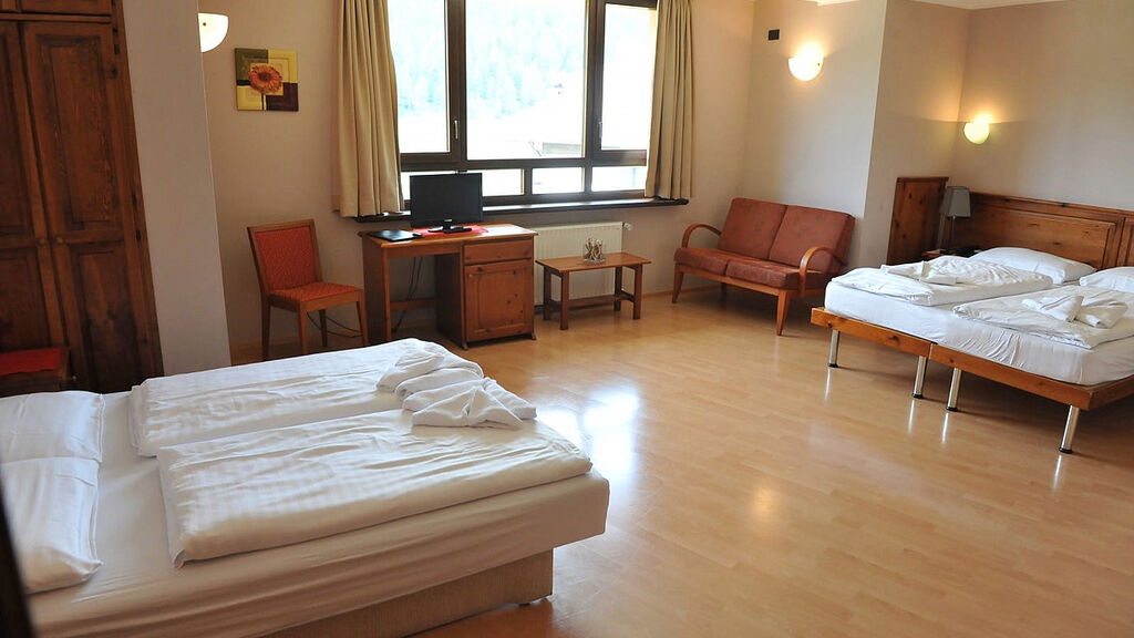 Hotel Gallo Forcello s HB a skipasem