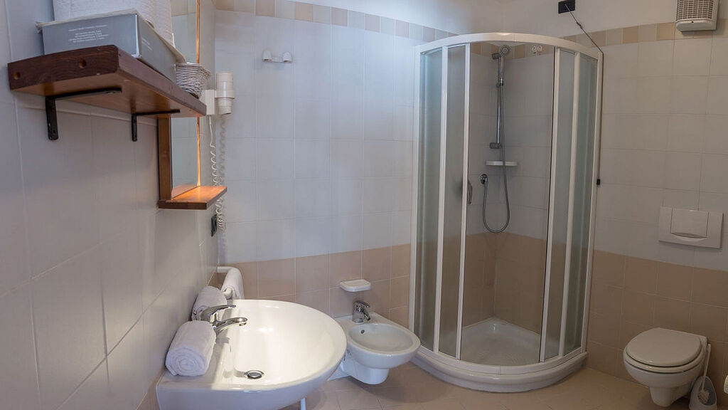 Hotel Gallo Forcello s HB a skipasem