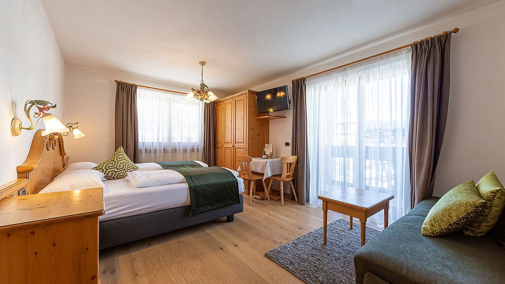 Garni Lanterna Verde